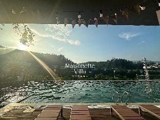 Maisonette Villa - IVORY Hoà Bình Villa in Laos