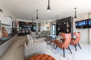 Luxury oasis w/ 2 pools in Rijeka Villa in Rijeka