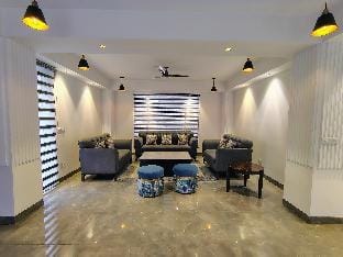 Pihu’s Nest: Tranquil Retreat with Valley Views Villa in Himachal Pradesh