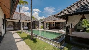 Villa Casavelo Bali Villa in North Kuta