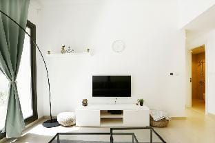 Brown Stone - Miracle Gardens Una Vacation rental in Dubai