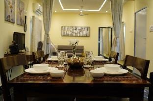 Moonscape Montera: Luxe Resort Living Oasis Vacation rental in Telangana