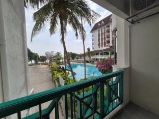 2-10Pax DOORSTEP TO BEACH, BBQ, POOL, WATER SPORT Apartment in Port Dickson