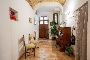 Domus Gelsomino, St. Peters Square, Vatican, central Rome Apartment in Rome