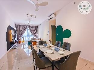 Paradigm Residence - Cactus suites by RR JBcity Vacation rental in Johor Bahru
