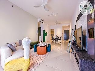 Paradigm Residence - 3BR-8pax by RR JBcity Apartment in Johor Bahru