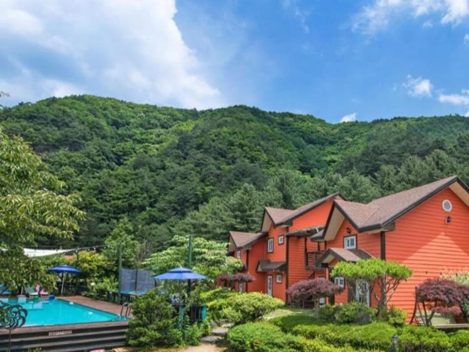 Pyeongchang Eoullim Pension Bed and Breakfast in South Korea