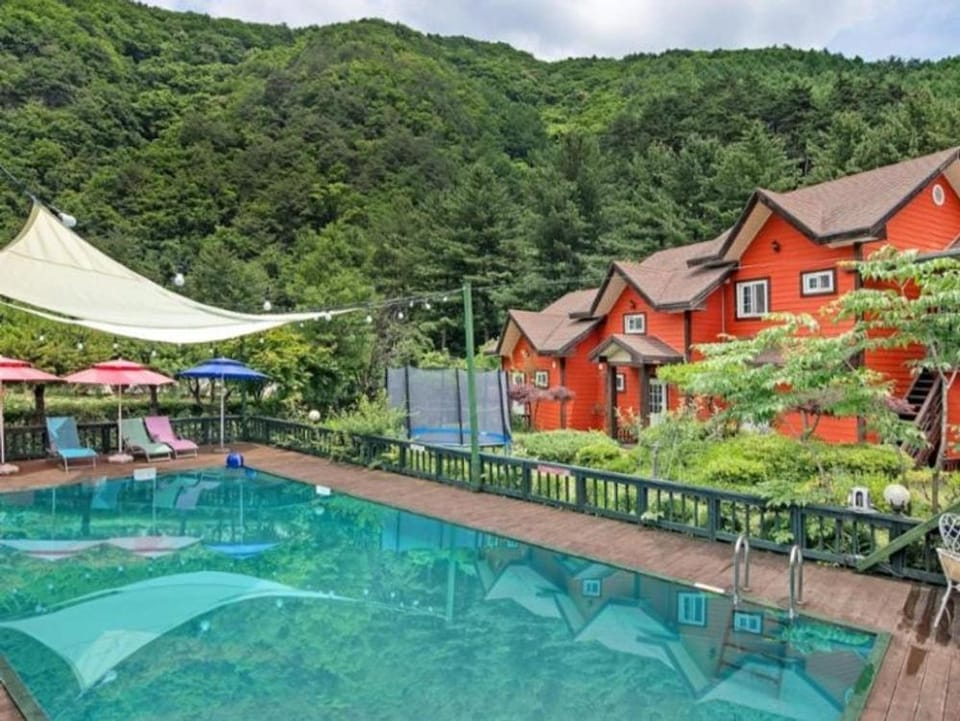 Pyeongchang Eoullim Pension Bed and Breakfast in South Korea