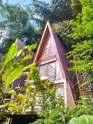 Alpha3 Eco Cabin Vacation rental in Indonesia