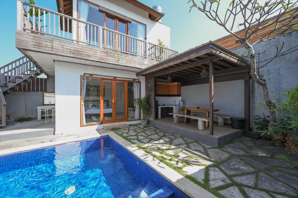 Hoki Villa by Urbanview Villa Hotel in North Kuta