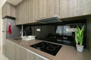5 Stars slightly Seaview Suite By The Sea 6pax Vacation rental in Batu Ferringhi, Penang, Malaysia