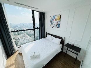 Gem Apartment - 1BR @Skylake/City View Landmark 72 Apartment in Laos