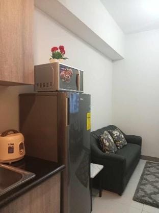 Luxurious 2BR Near MOA, PICC, Facing Manila Bay Apartment in Pasay