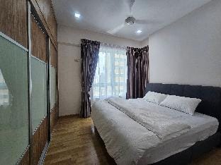 IJN / The Orion Condo 3R3B near MRT/ KLCC Apartment in Federal Territory of Kuala Lumpur