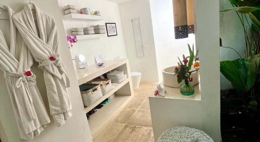 Flower Moon Villa Lovely Hideaway near city center Hotel in Sukawati