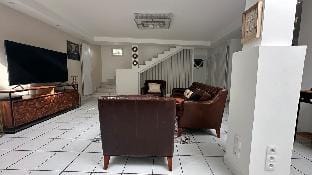 Your Next Home Awaits Rent Today Vacation rental in Île-de-France