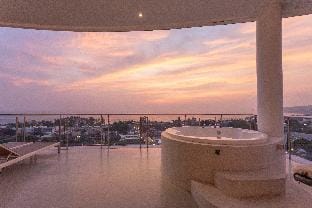 Sea View Anywhere Jacuzzi 24 Hour Security #c80 Apartment in Phuket