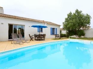 Villa in St. Jean-de-Monts with Private Pool Villa in Saint-Jean-de-Monts