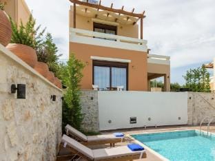 Villa Arkadi with Panoramic Pool and Nature Villa in Crete