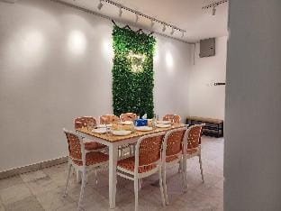 NEW!18pax,PJ Paradigm Mall Landed Home/Kelana /BBQ Vacation rental in Petaling Jaya
