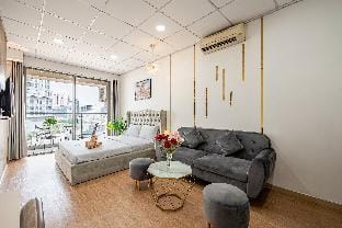 Luxury Millennium D4 | Pool Free | Ivyhouse Apartment in Ho Chi Minh City