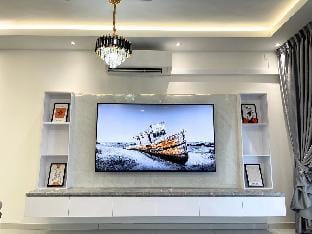 Modern Family Suite | 4Bath3Bath Johor Bahru Vacation rental in Johor Bahru