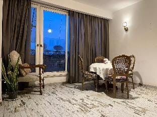 Beautiful and cozy apartment in garden city  Apartment in Cairo