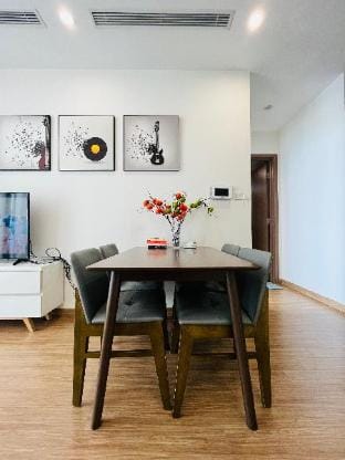 Vinhomes Sky Lake Pham Hung My Dinh City View 2BR Apartment in Laos