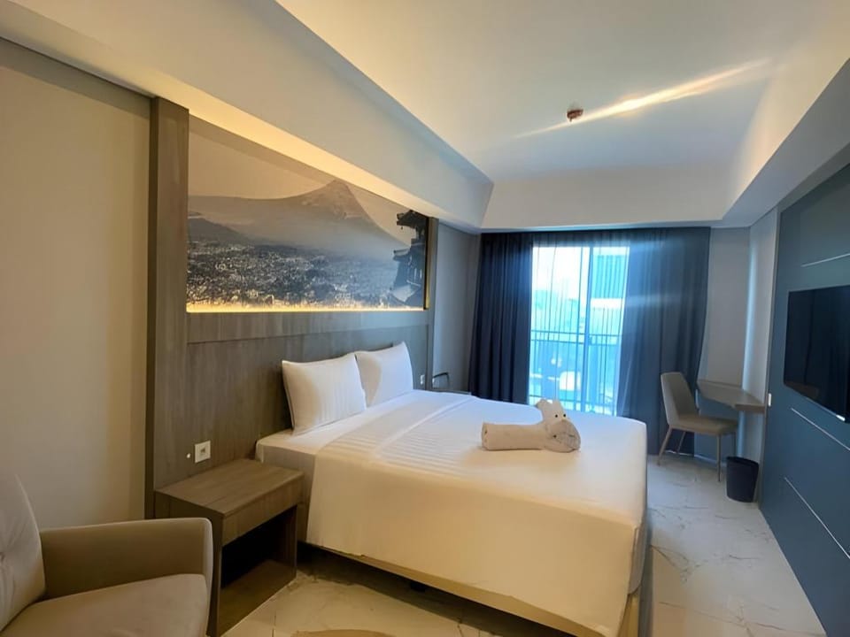 Nemuru Grand Suites Hotel in South Jakarta City