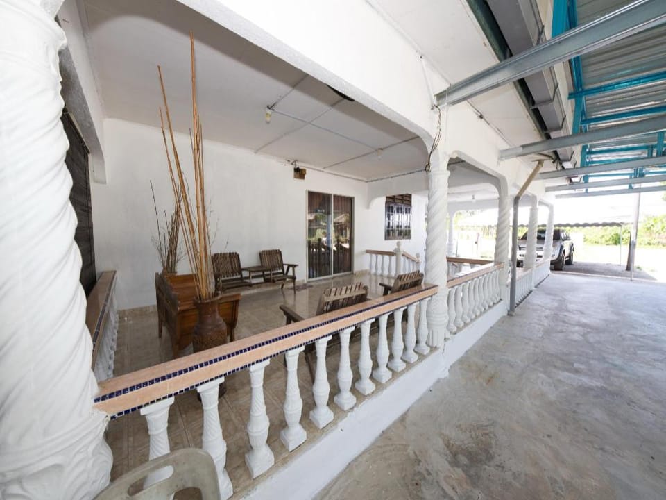 OYO Home 90990 Sri Tempurung Homestay Hotel in Terengganu, Malaysia