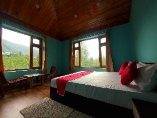 BnBBuddy Himalayan 3 BR FarmStay with Lawn Bonfire Villa in Himachal Pradesh
