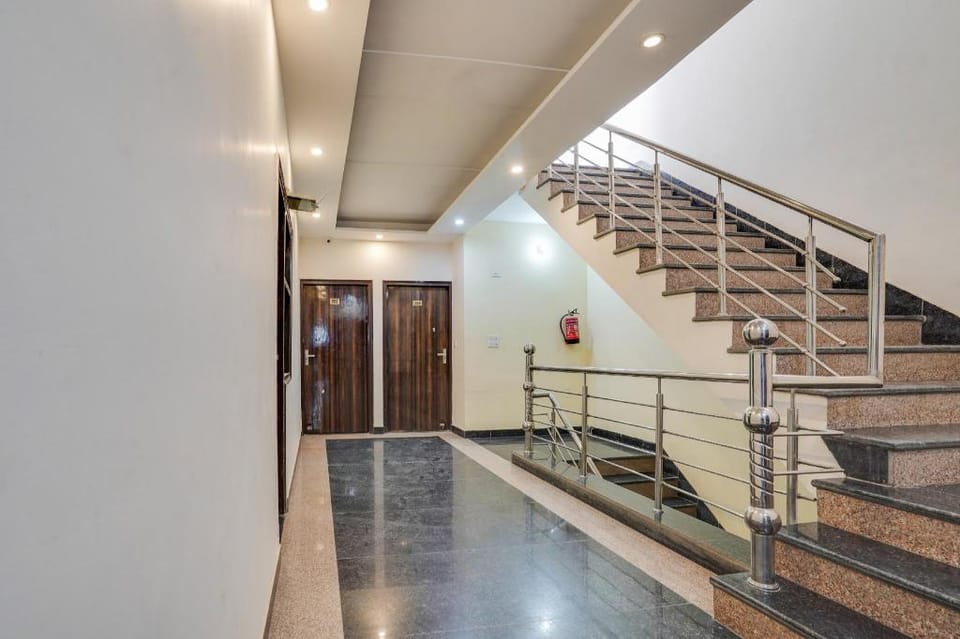 Hotel O TAVISH INN Hotel in New Delhi