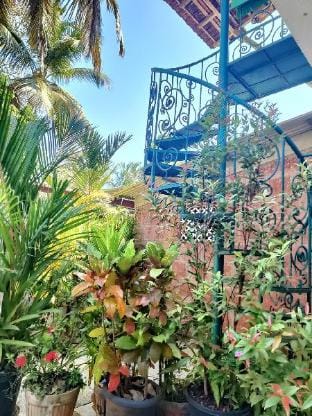 L'AZUR Studio Apartment, Vagator Beach GOA Vacation rental in Goa, India