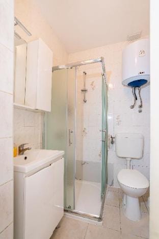 Say close to Center and Beach 4 Apartment in Novalja