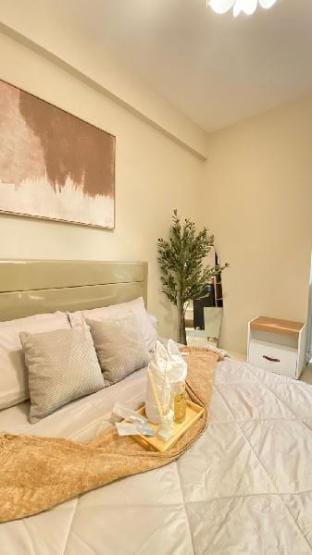 Apartemen Bale Hinggil VVIP studio Apartment in Surabaya