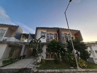 SleepRest @ Nuvasa Bay D2 Vacation rental in Riau Islands, Indonesia