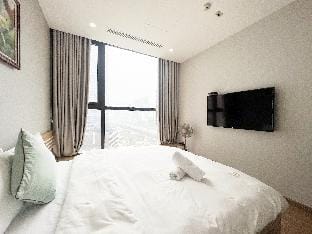 Apt 2Br Vinhomes skylake#keangnam Apartment in Laos