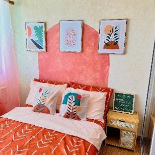 Escape to Paradise at Arya's Staycation! Apartment in Paranaque