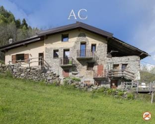 EcoBaita del Cacciatore Apartment in Province of Brescia