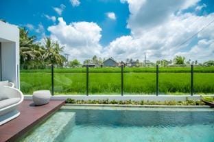 Padi Villa Ubud, A Modern Luxury Pool Retreat Villa in Sukawati
