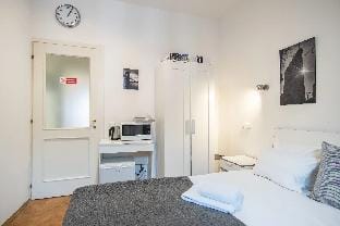 Private Retreat Close to Stations in Praha 3 Apartment in Prague