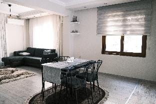 FlatDeniz / 50 meter to Calis Beach Apartment in Fethiye