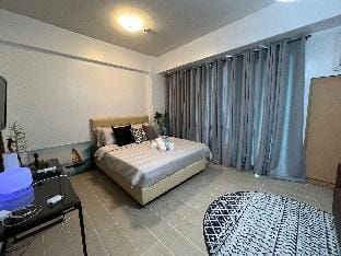 Two Palm Tree Villas by Trish Apartment in Pasay