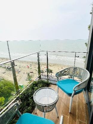 Flamingo Ibiza Hải Tiến Apartment in Laos