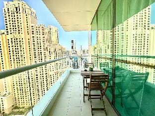 1BR Apartment, Full Sea and JBR View Apartment in Dubai