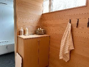 岩木山神社徒歩5分・木のぬくもりを感じる1棟貸OTTABIO（オタービオ）最大8名 Vacation rental in Japan