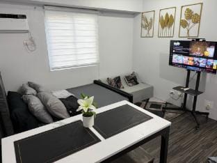 Yuki Staycation - Fully Furnished Condo in SJDM Vacation rental in Region of Manila