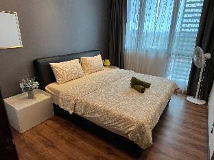 Home Abroad 4 @ Jazz Suites 3 Vivacity Apartment in Kuching