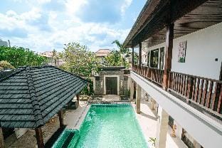 The Golden Serendipity Villa Seminyak Villa in Kuta