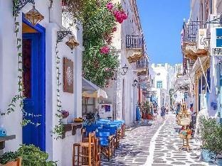 Sanders Paros Gardens - Cute 1-Bdr Apt w Patio Apartment in Paros, Greece